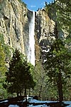 cascatas no vale principal parque Yosemite California